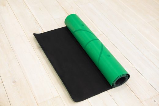 Коврик для йоги Onhillsport PU с разметкой, зеленый